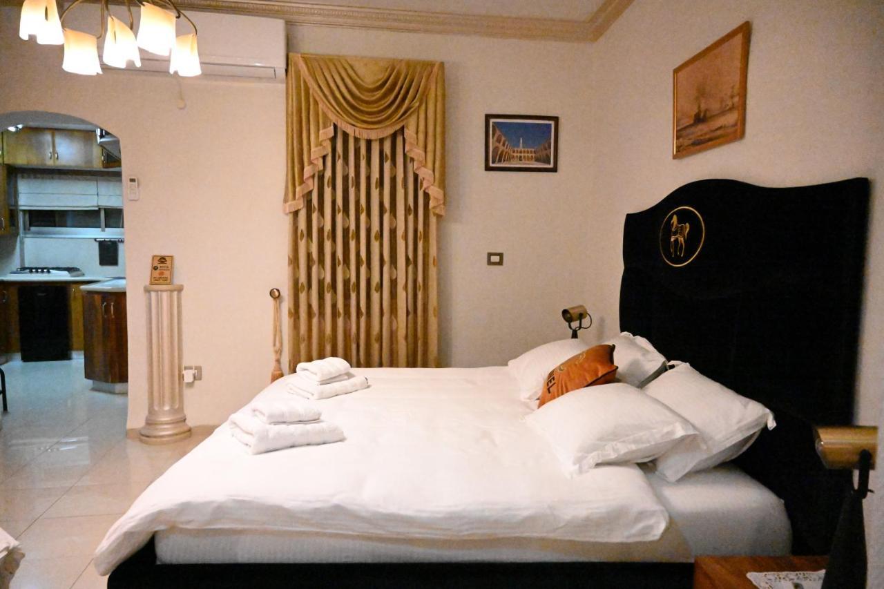 The German House Aparthotel Akko Eksteriør bilde